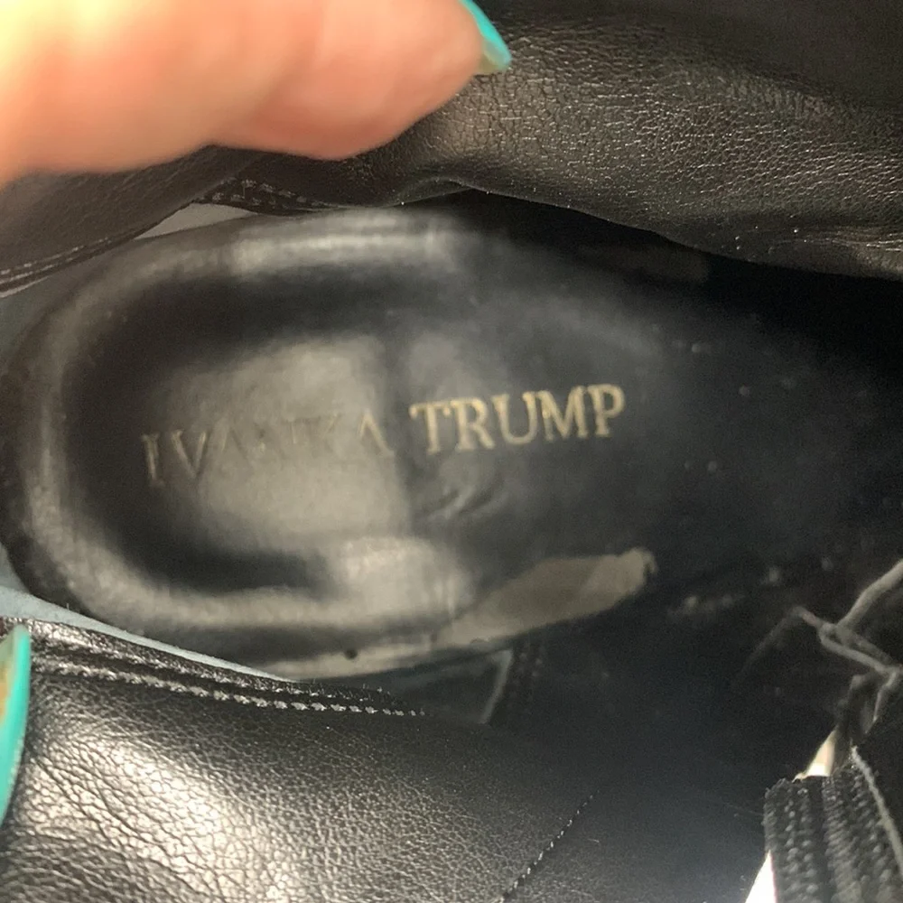 Ivanka Trump Itperta Black Fringe Suede Heeled Ankle Bootie Sz 10 BAB4117B - Picture 9 of 10